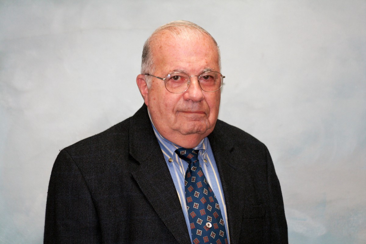 Dr. Arthur Helfand