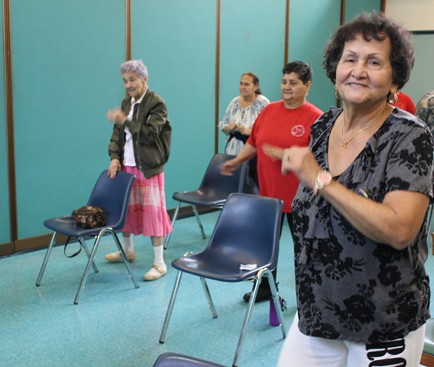 The campira class at Norris Square Senior Center helps mind and body. (Photo by Linda L. Riley)